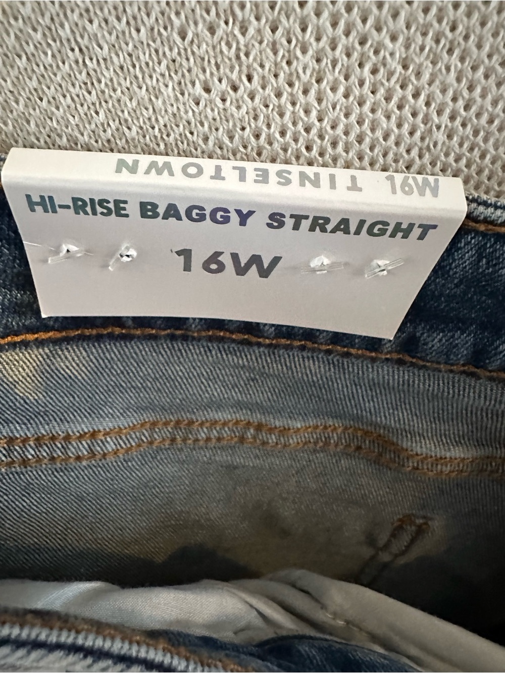 Tinseltown Distressed High Rise Jeans NWT 16W - Picture 3 of 4